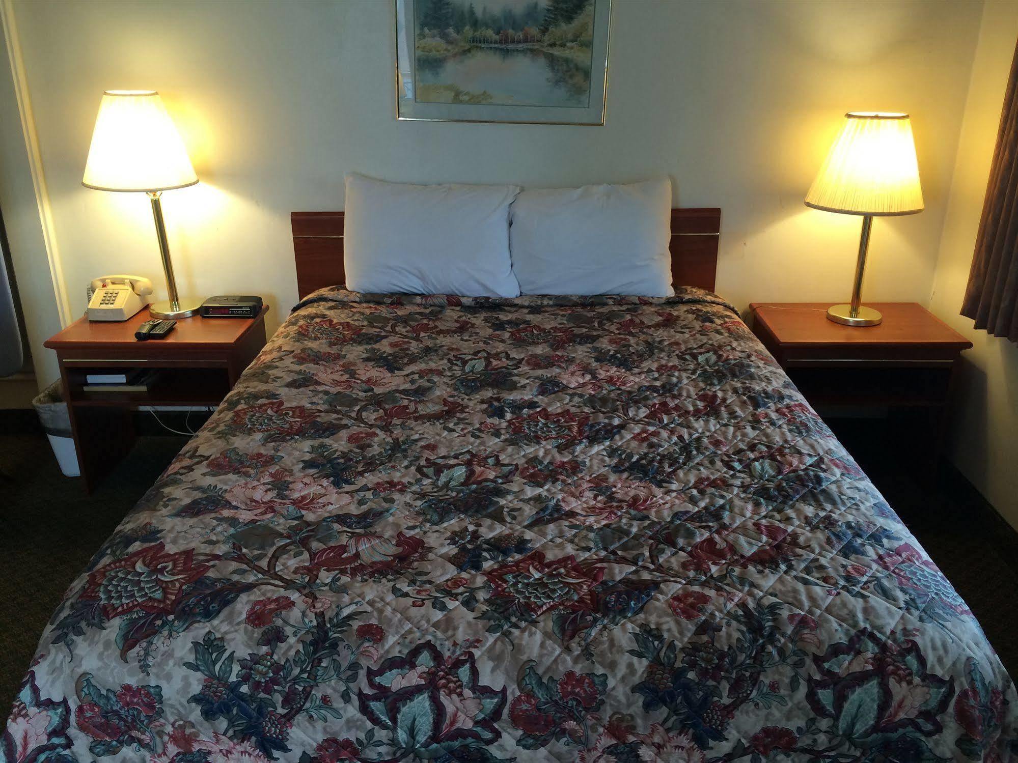 Travelodge By Wyndham The Dalles Buitenkant foto