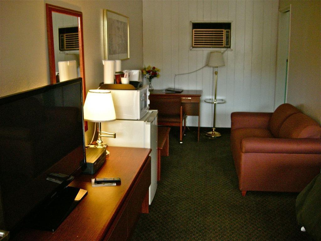 Travelodge By Wyndham The Dalles Buitenkant foto